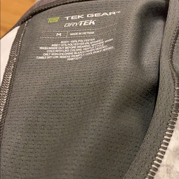 NWT Tek Gear DryTek gray & white top women size M - Picture 5 of 7